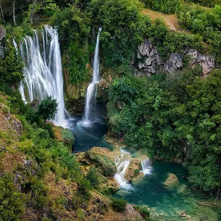 Unique 100 Y Old Dalmatian 3 Bedrooms House, Under Mountain, 14km Np Krka,30 Mins Drive To * Razvode
