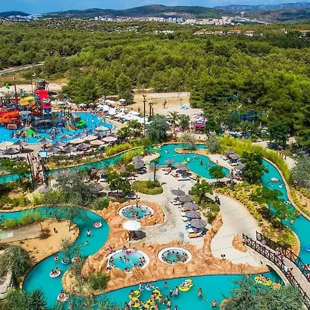 Holiday home Unique 100 Y Old Dalmatian 3 Bedrooms House, Under Mountain, 14km Np Krka,30 Mins Drive To Razvode